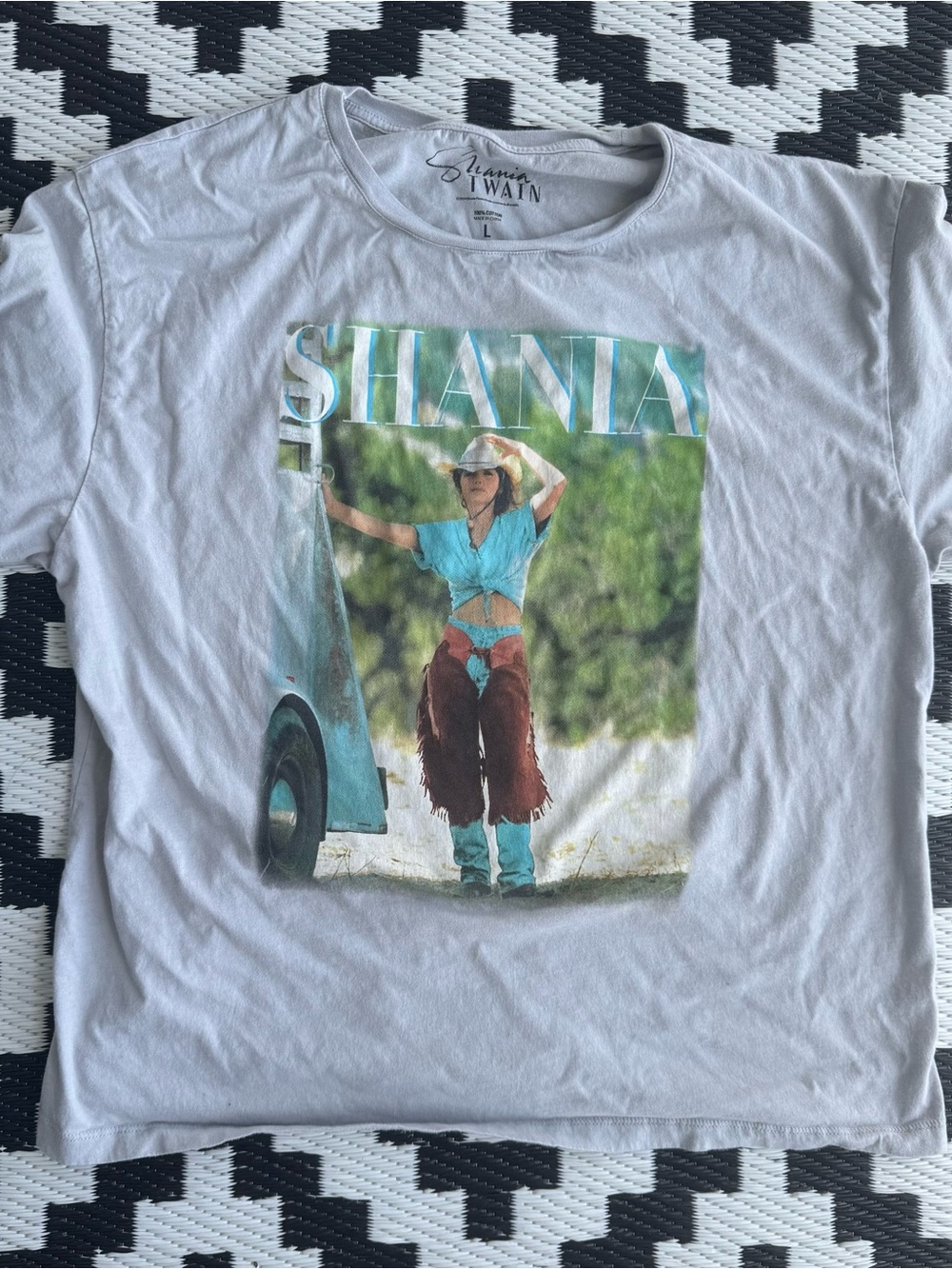 SHANIA TWAIN Graphic Tee - L